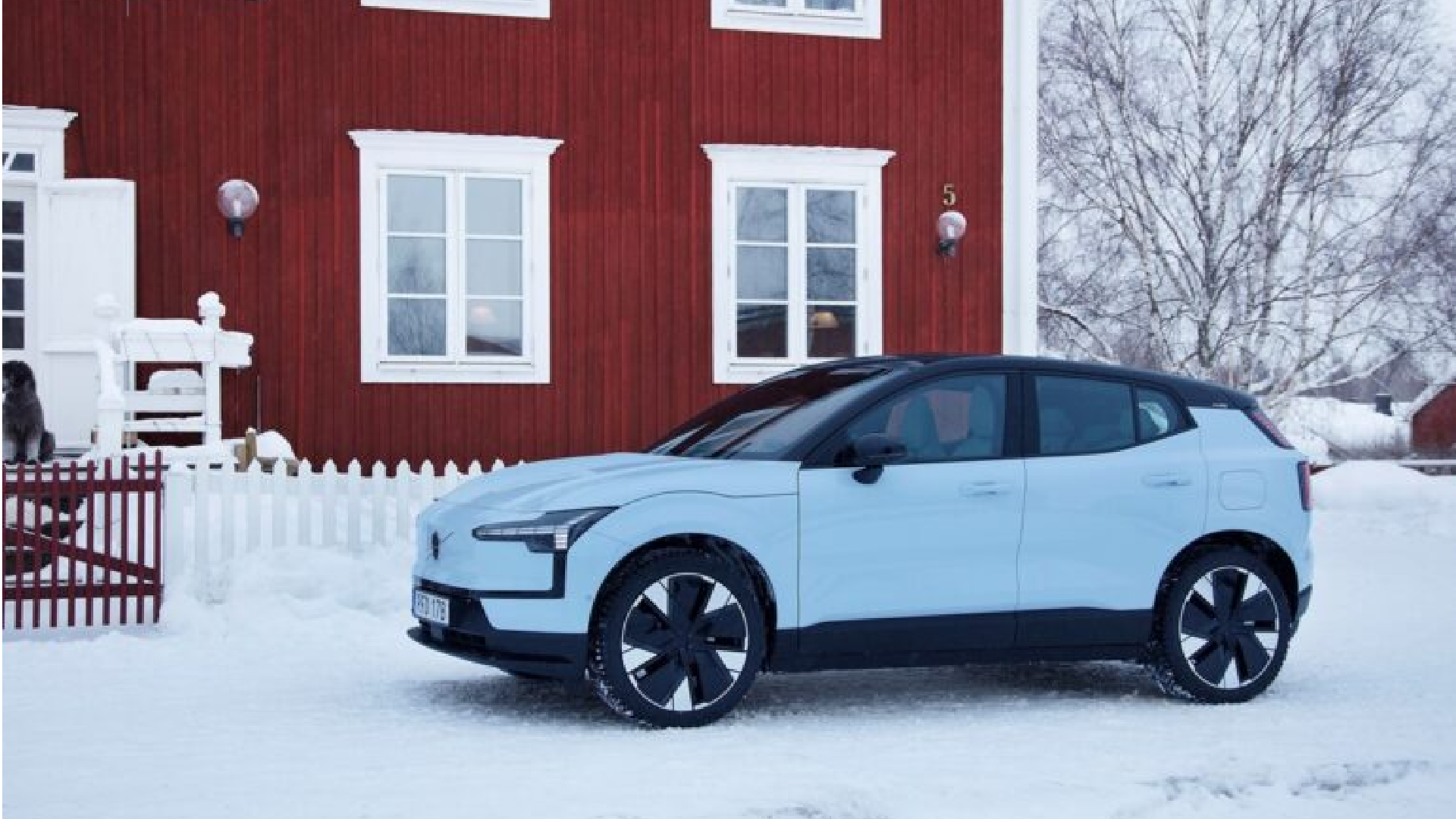 The fully electric Volvo EX30 named 2024 World Urban Car